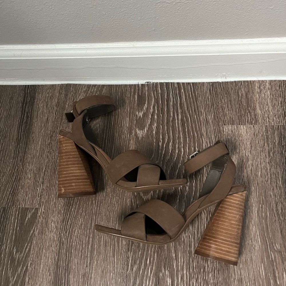 Steeve Madden Wendel leather heels size 6